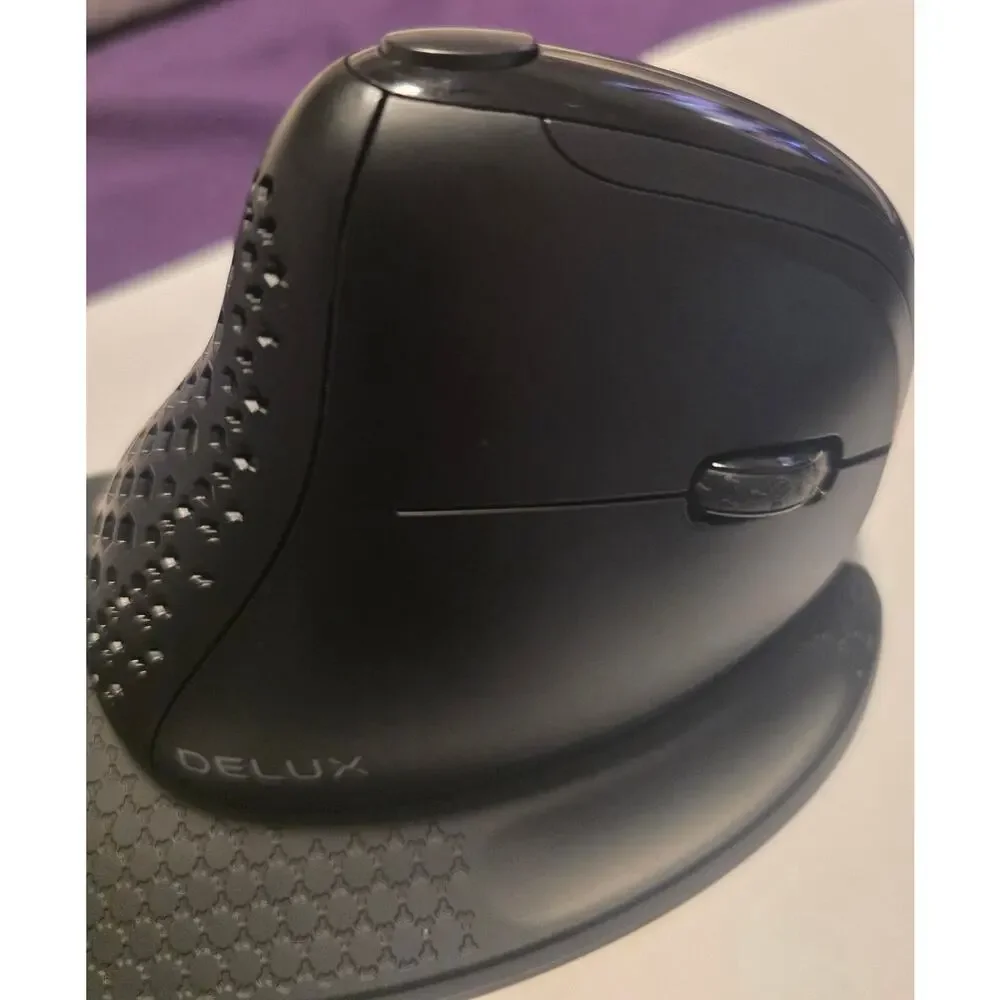 Ergonomic Wireless Vertical Mouse